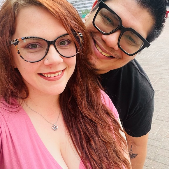 Meet your Posher, Mandy - Picture 2 of 4